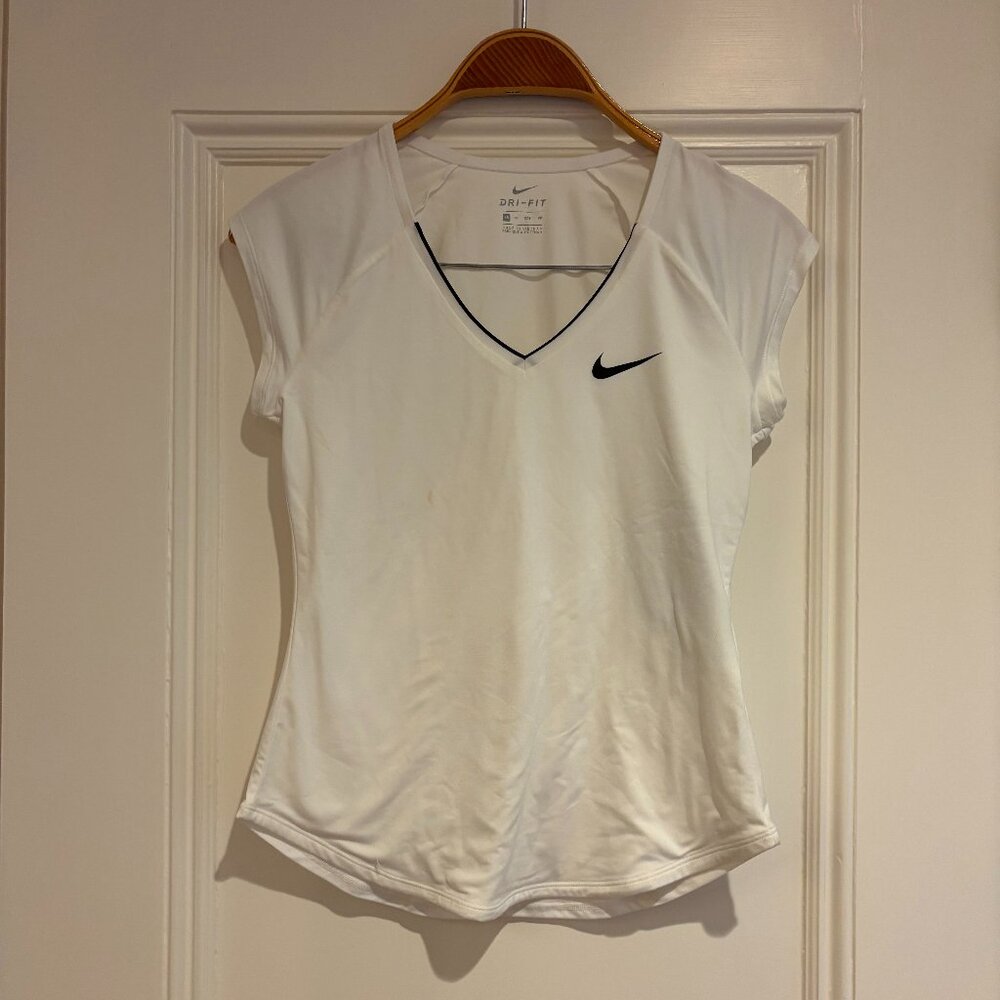 Nike *New With Tags* White Dri-Fit Tee - Women's XS